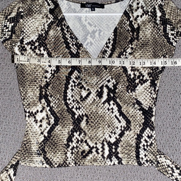 YMI Collections • Short Sleeve Snakeskin Pattern Self-Tie Waist - Picture 7 of 8